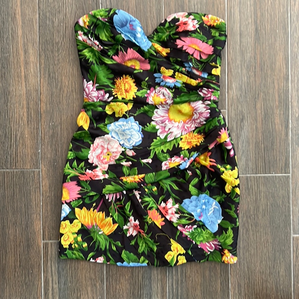 Ronny Kobo strapless mini dress. Victorian print (flower)